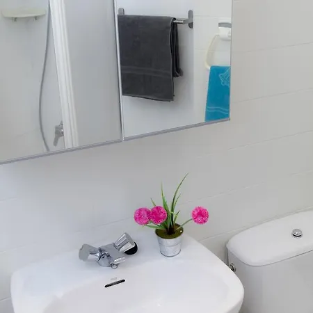 Anna Apartment *